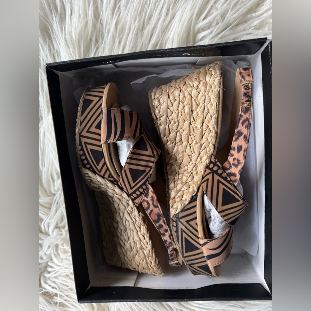 CL by Laundry NWT - Dream Again Wedge Sandal 7 1/2 - Picture 6 of 8